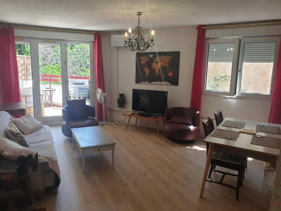 Apartment Bord De Mer, Emplacement Ideal *